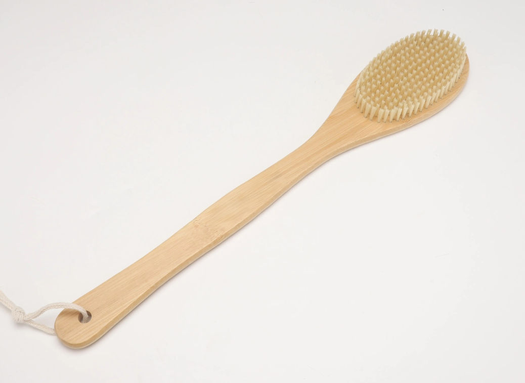 Une brosse de bain peut-elle nettoyer votre peau ?